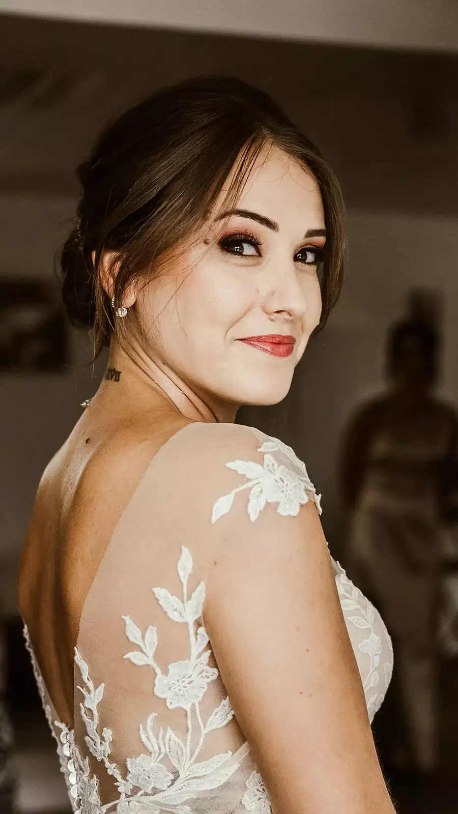 Une mariée radieuse à Lyon avant la cérémonie