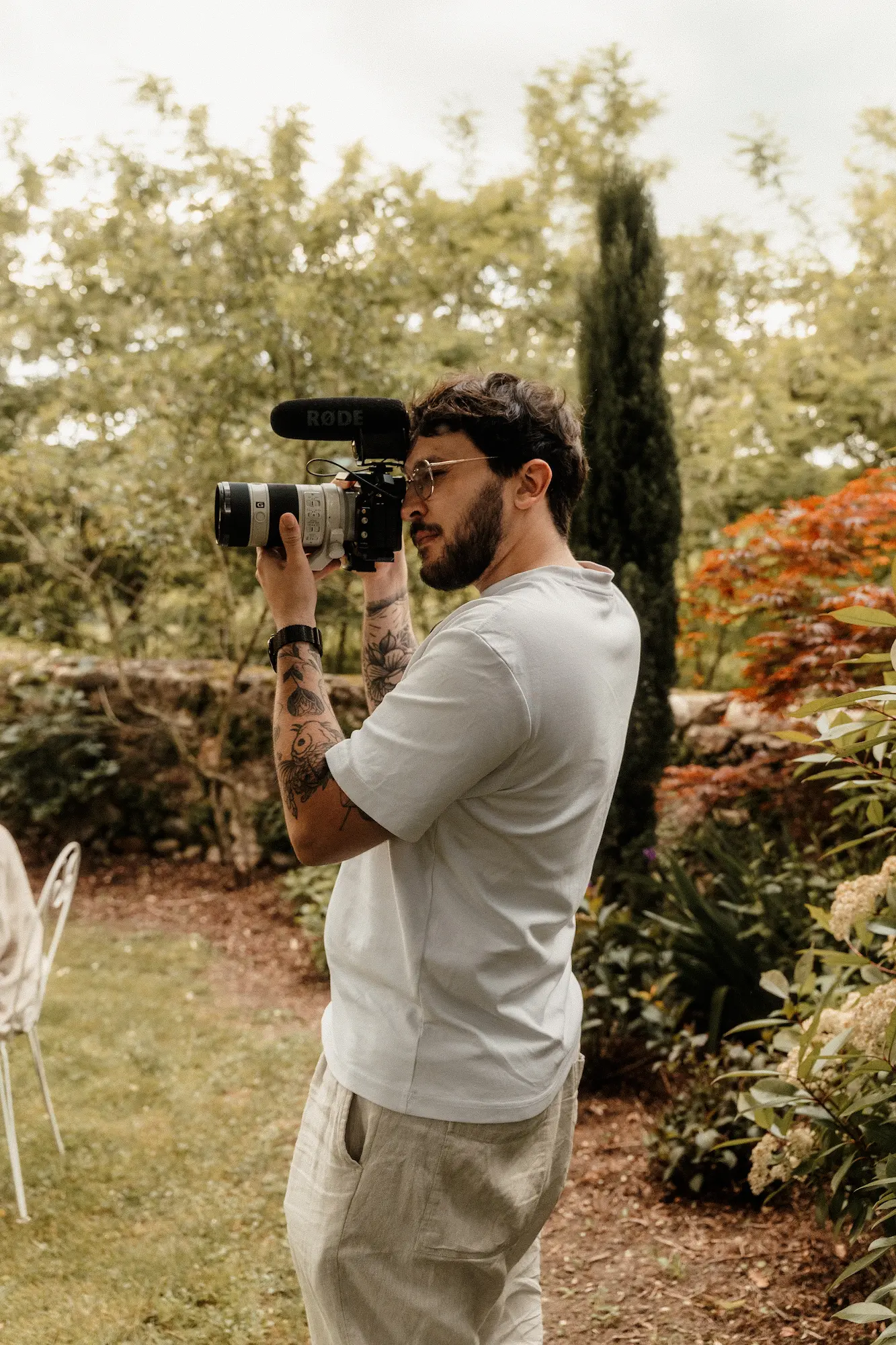 Lucas Chanavat photographe en action pendant un mariage